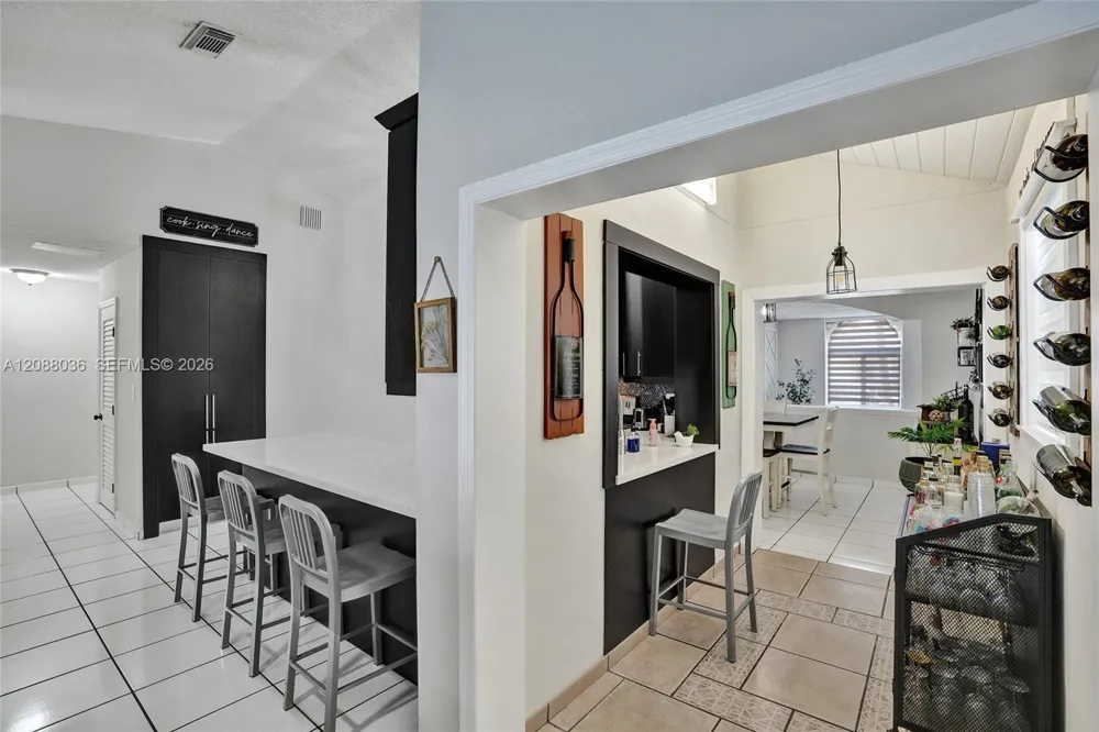 8971 NW 150th Ter Miami Lakes, FL 33018