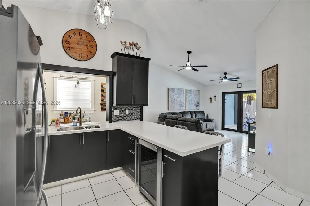 8971 NW 150th Ter Miami Lakes, FL 33018