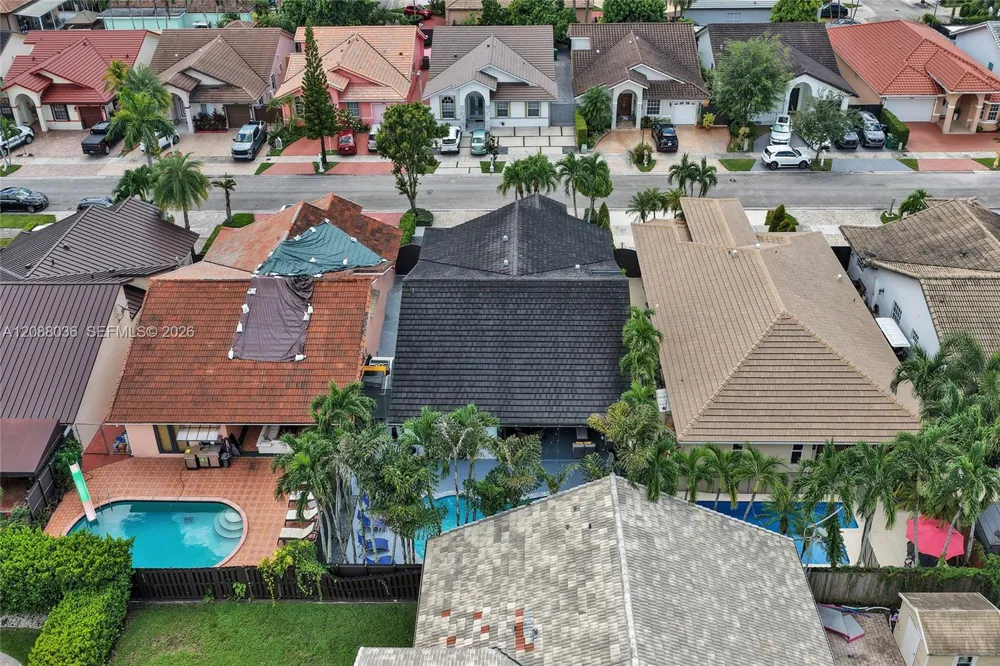8971 NW 150th Ter Miami Lakes, FL 33018
