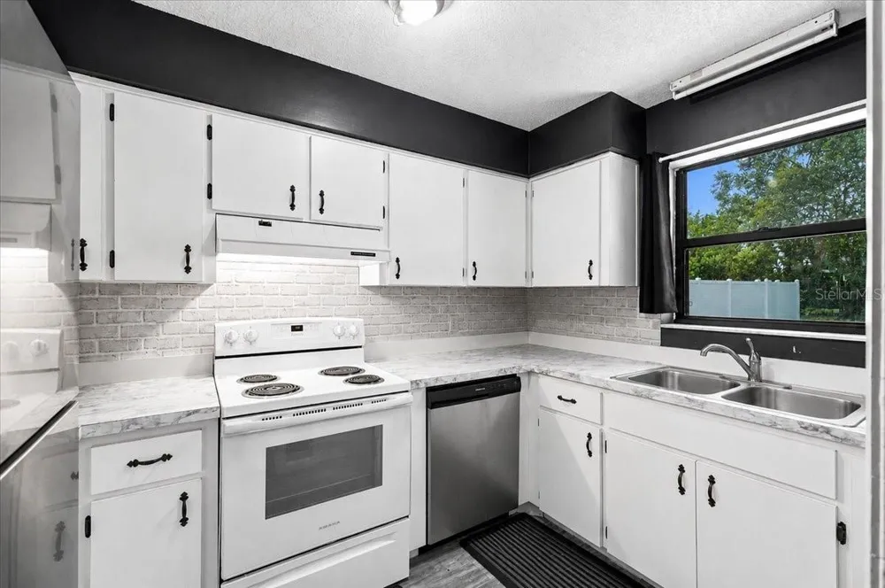905 S ORANGE AVENUE Bartow, FL 33830