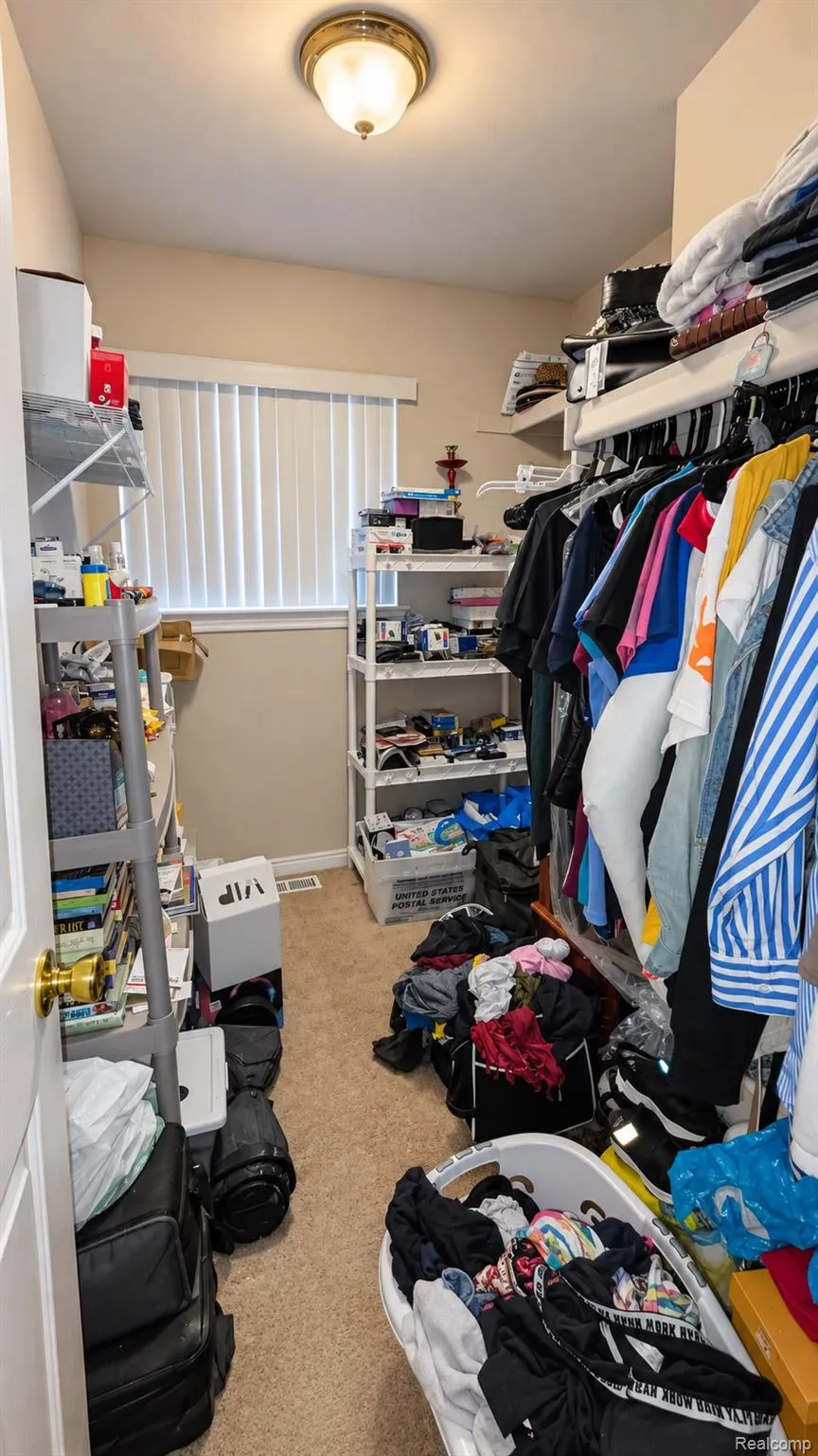 15818 E 14 Mile Road Fraser City, MI 48026