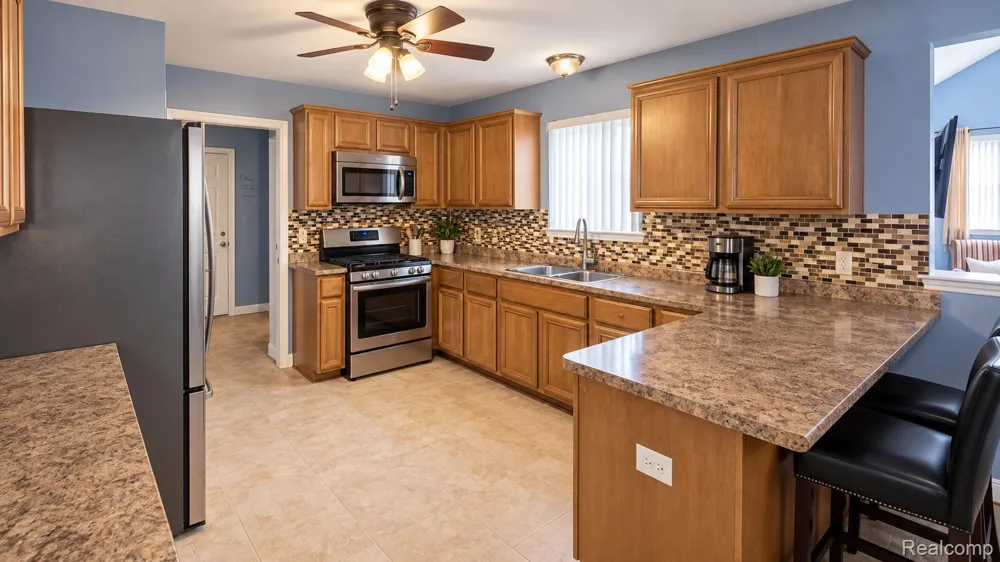 15818 E 14 Mile Road Fraser City, MI 48026