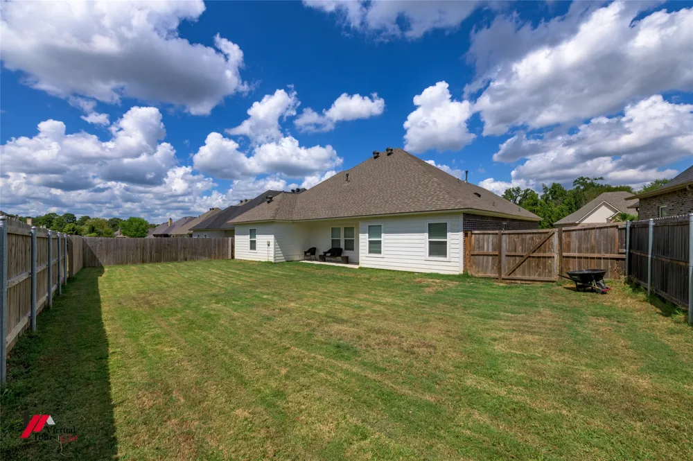 341 Grand Rue Shreveport, LA 71106