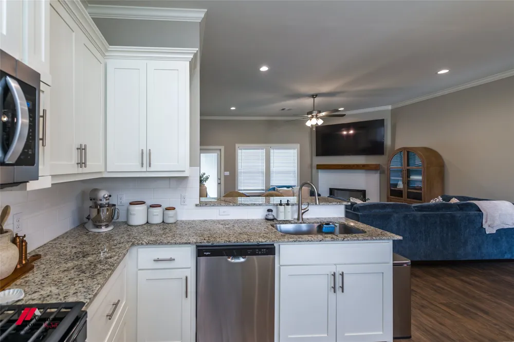 341 Grand Rue Shreveport, LA 71106