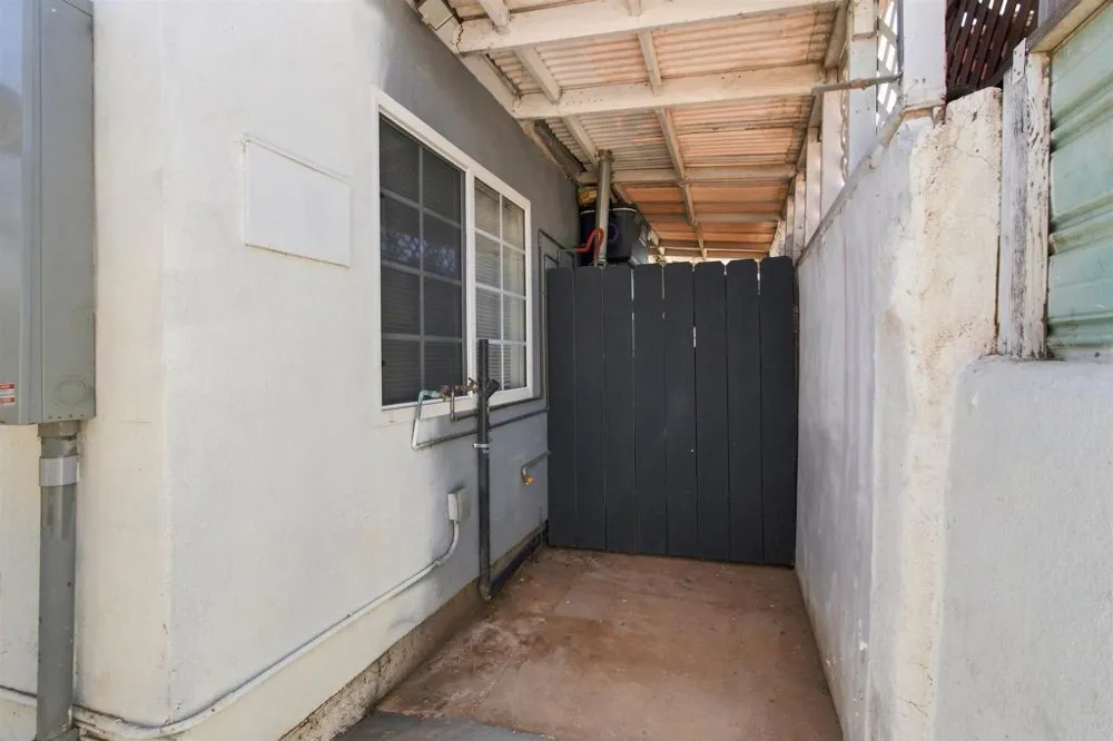 2027 E AVENUE #Unit B National City, CA 91950