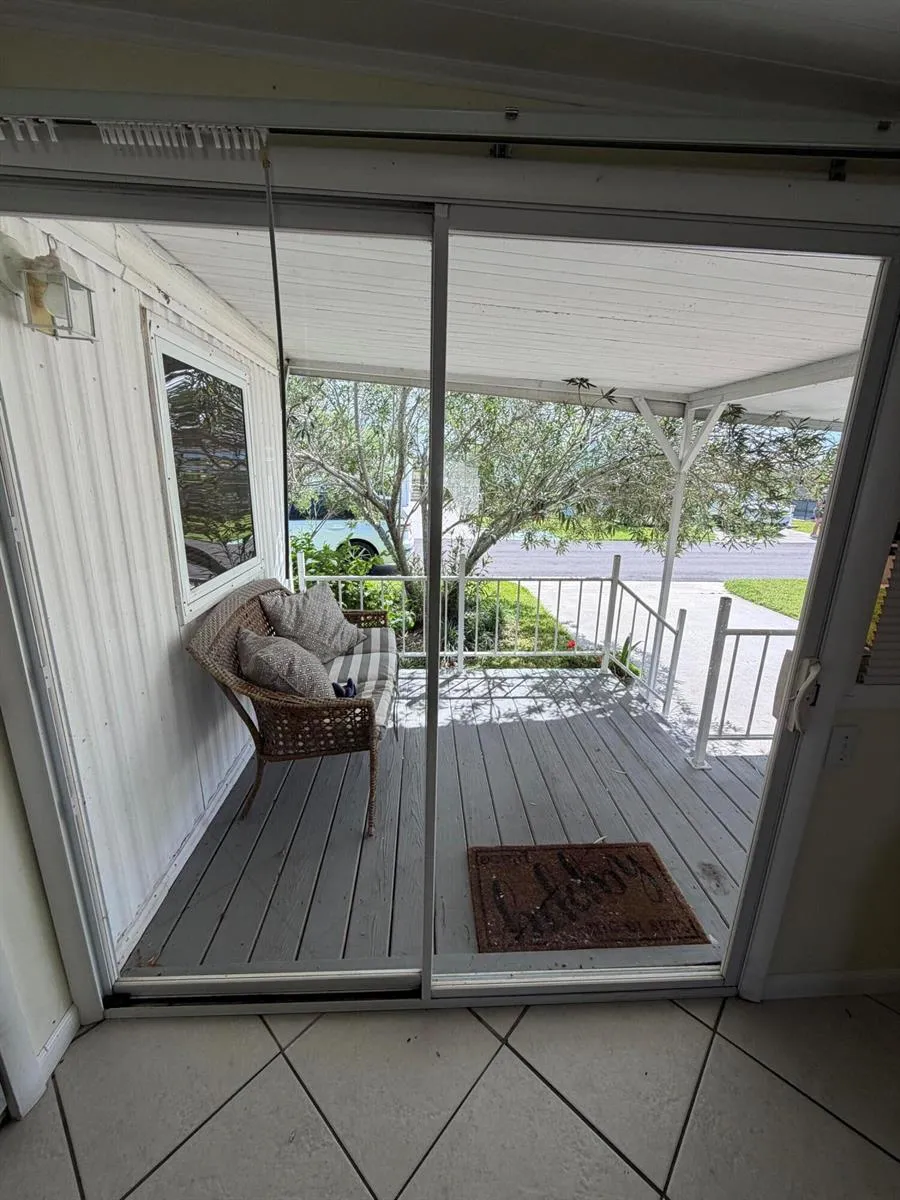 1601 U.S. 441 #134 Okeechobee, FL 34974