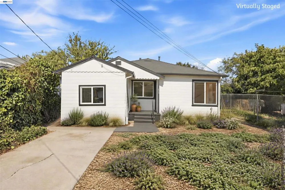 9308 F St Oakland, CA 94603