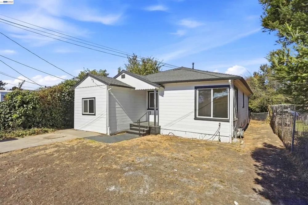 9308 F St Oakland, CA 94603