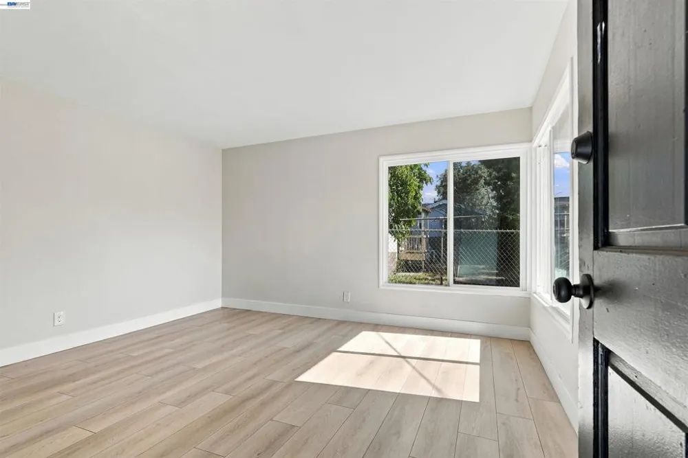 9308 F St Oakland, CA 94603