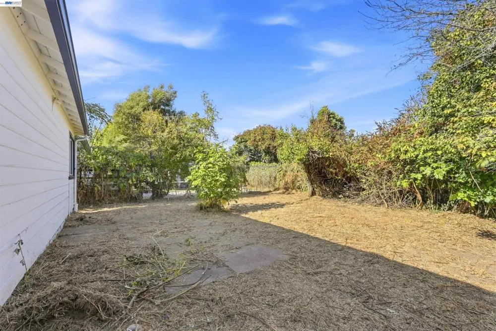 9308 F St Oakland, CA 94603