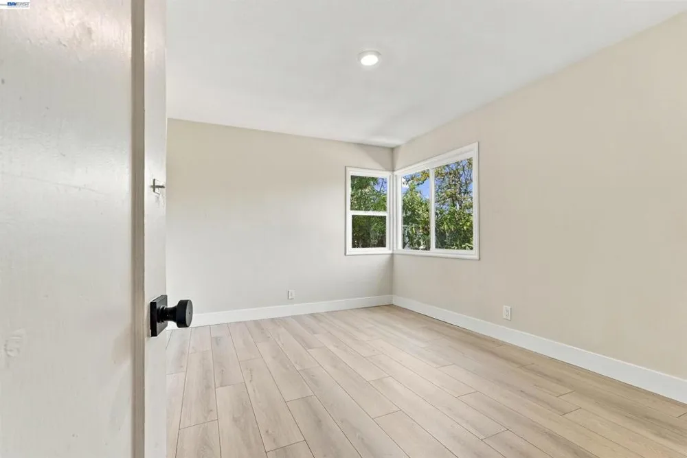 9308 F St Oakland, CA 94603