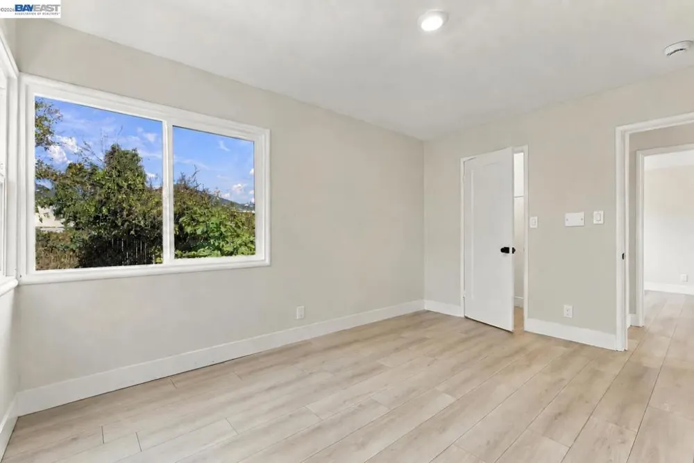 9308 F St Oakland, CA 94603