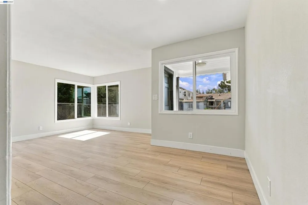 9308 F St Oakland, CA 94603