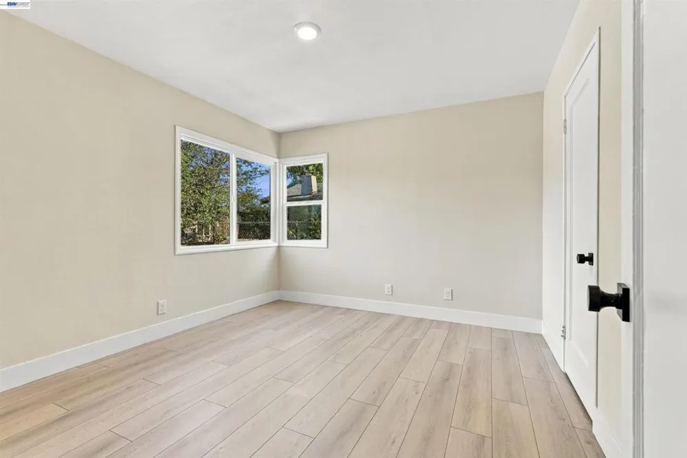 9308 F St Oakland, CA 94603