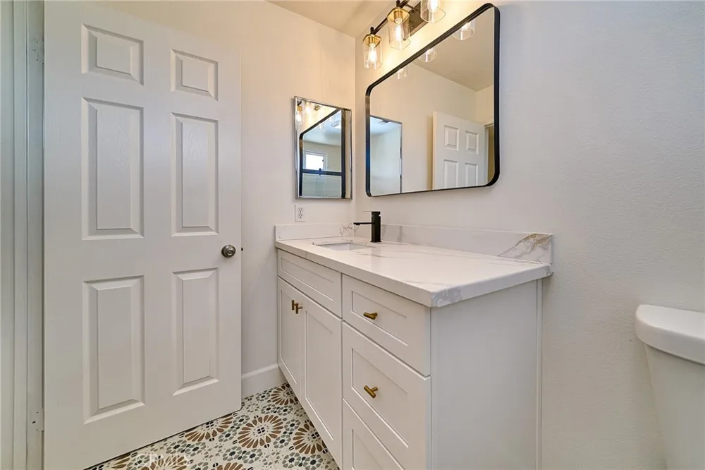 1741 E D Ontario, CA 91764