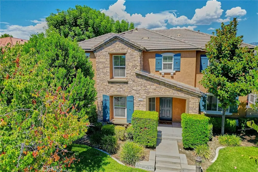 1741 E D Ontario, CA 91764