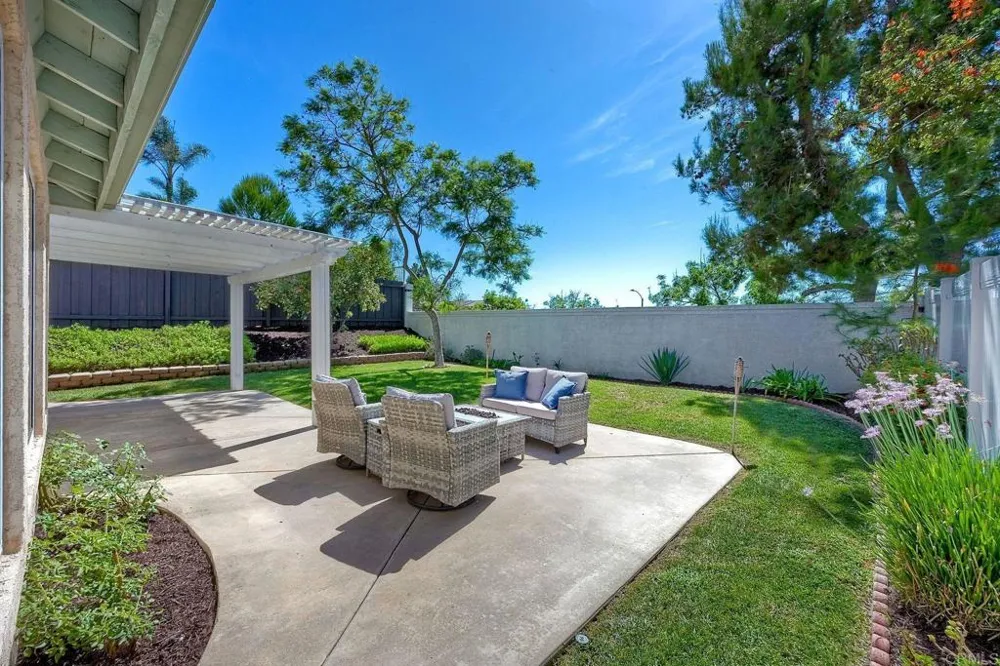 1651 Calle Las Casas Oceanside, CA 92056