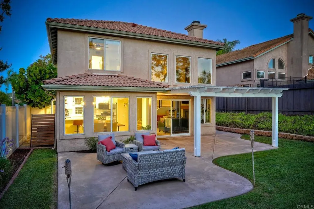 1651 Calle Las Casas Oceanside, CA 92056