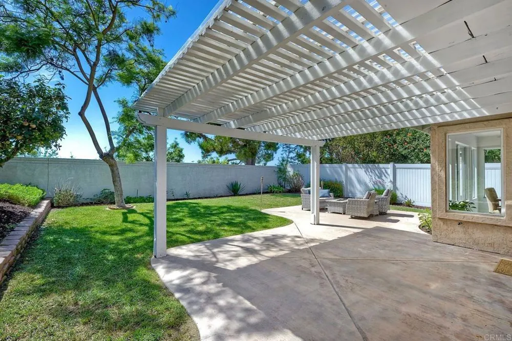 1651 Calle Las Casas Oceanside, CA 92056