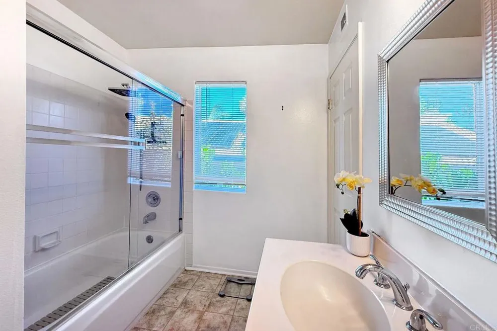 1651 Calle Las Casas Oceanside, CA 92056