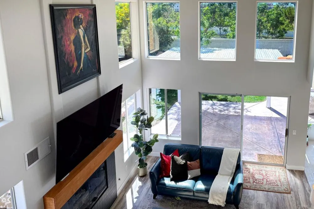 1651 Calle Las Casas Oceanside, CA 92056