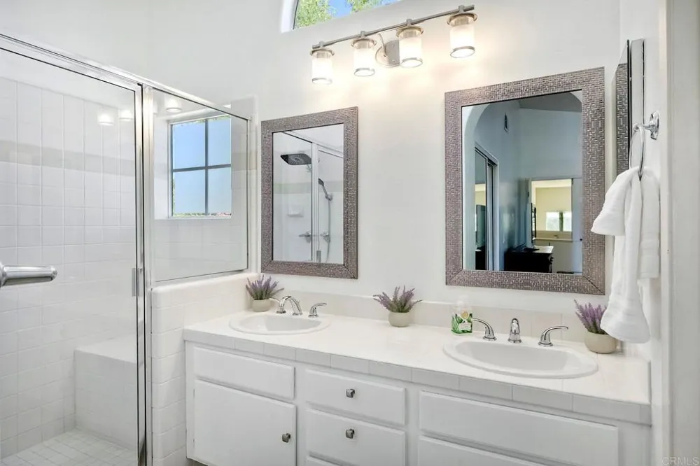 1651 Calle Las Casas Oceanside, CA 92056