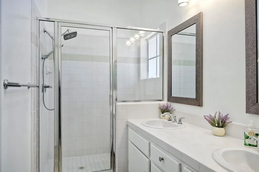 1651 Calle Las Casas Oceanside, CA 92056