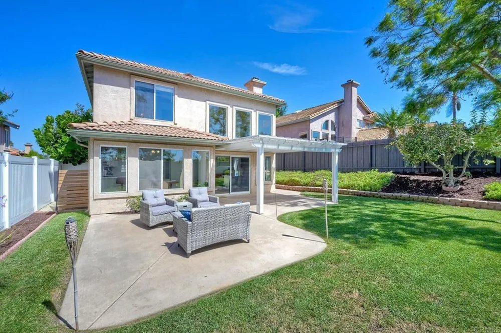 1651 Calle Las Casas Oceanside, CA 92056