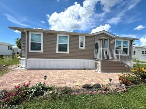 Sawmill Drive E