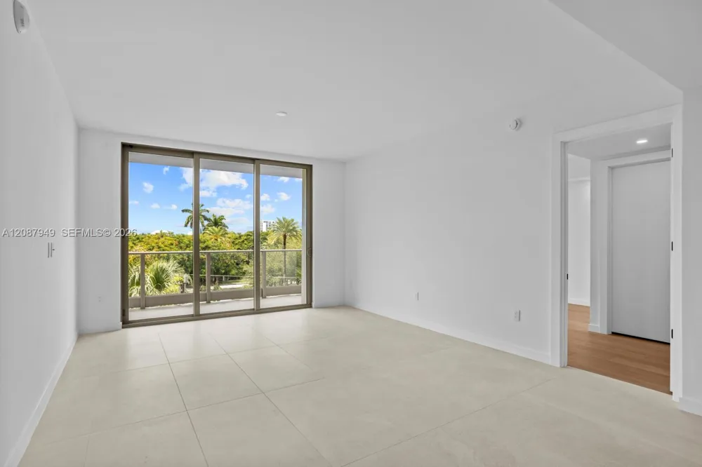 2200 Brickell Ave #319 Miami, FL 33129