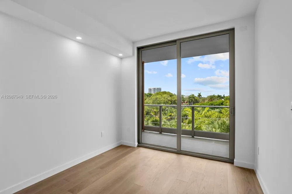 2200 Brickell Ave #319 Miami, FL 33129