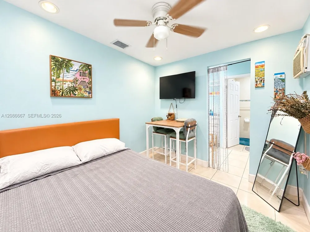 9260 Little River Blvd #B Miami, FL 33147