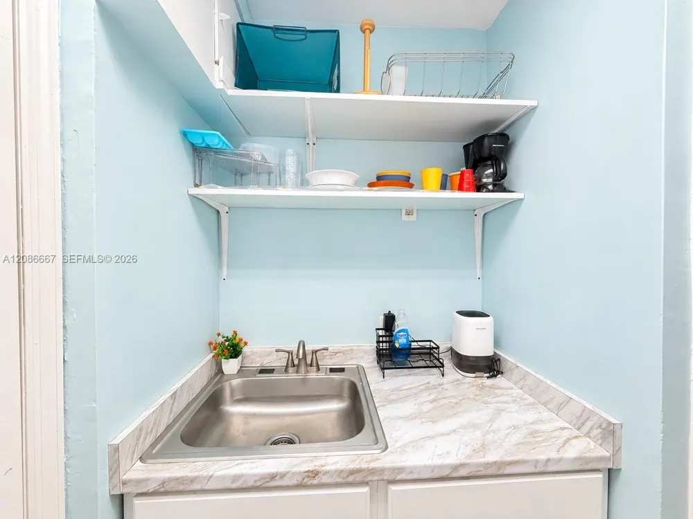 9260 Little River Blvd #B Miami, FL 33147