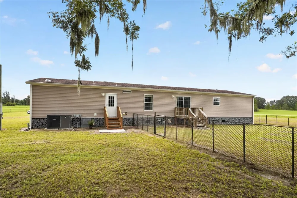 15271 NE COUNTY ROAD 339 Trenton, FL 32693