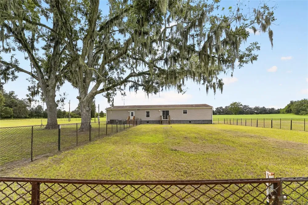 15271 NE COUNTY ROAD 339 Trenton, FL 32693