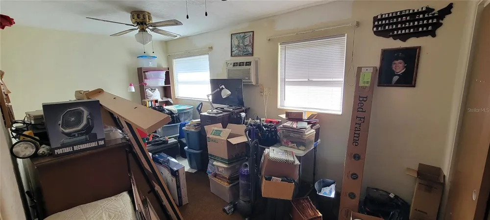 546 35TH AVENUE St Petersburg, FL 33704