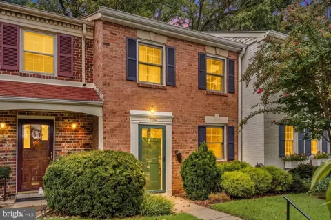 734 AZALEA DRIVE #11-734