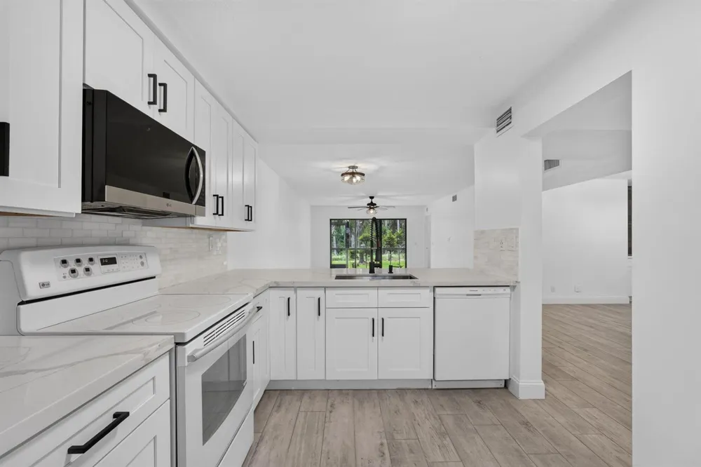 1701 Sabal Ridge Circle #D Palm Beach Gardens, FL 33418