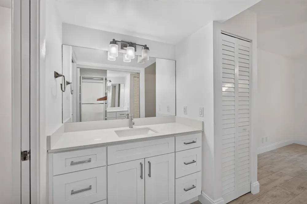 1701 Sabal Ridge Circle #D Palm Beach Gardens, FL 33418