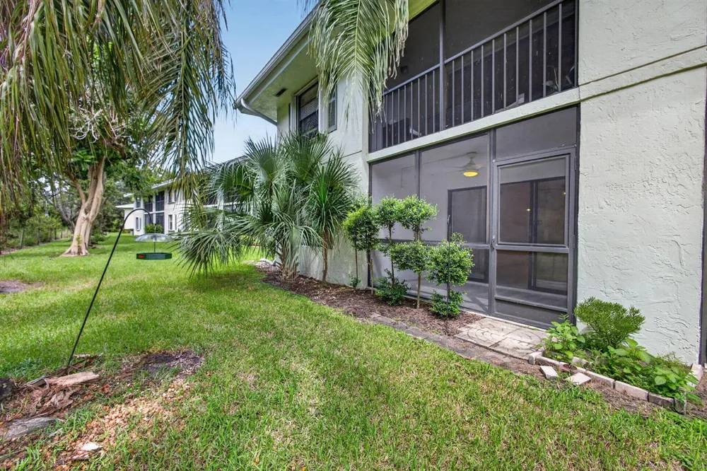 1701 Sabal Ridge Circle #D Palm Beach Gardens, FL 33418