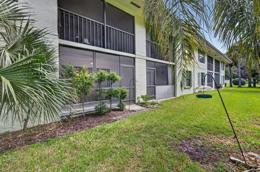 1701 Sabal Ridge Circle #D Palm Beach Gardens, FL 33418