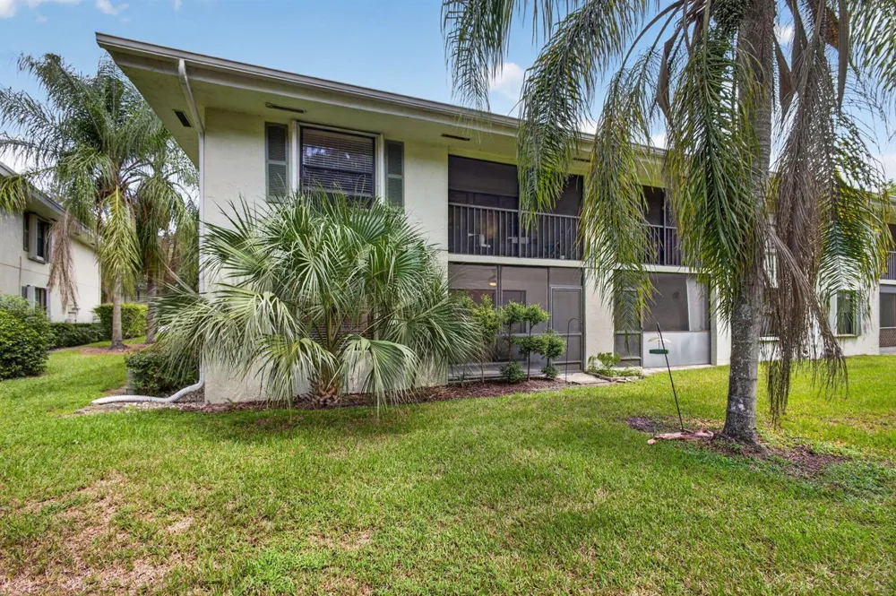1701 Sabal Ridge Circle #D Palm Beach Gardens, FL 33418