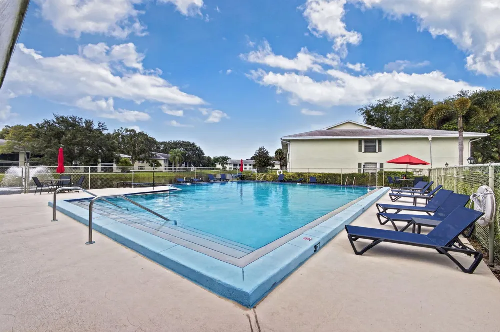 1701 Sabal Ridge Circle #D Palm Beach Gardens, FL 33418