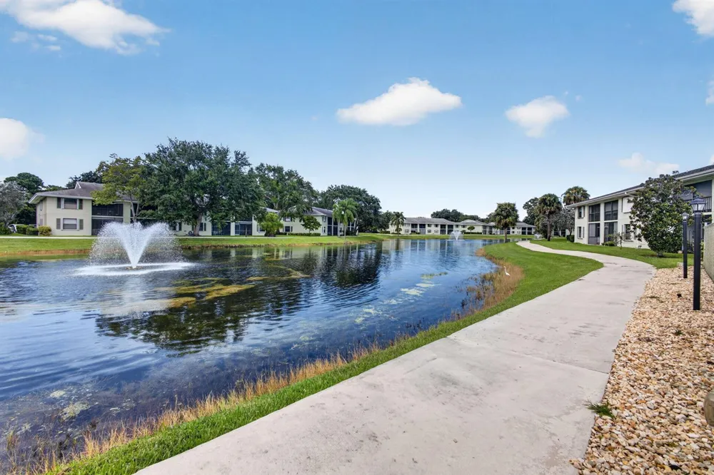 1701 Sabal Ridge Circle #D Palm Beach Gardens, FL 33418