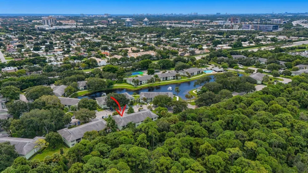 1701 Sabal Ridge Circle #D Palm Beach Gardens, FL 33418