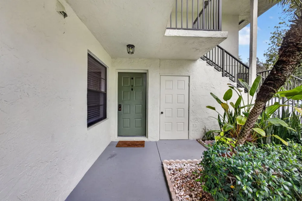 1701 Sabal Ridge Circle #D Palm Beach Gardens, FL 33418