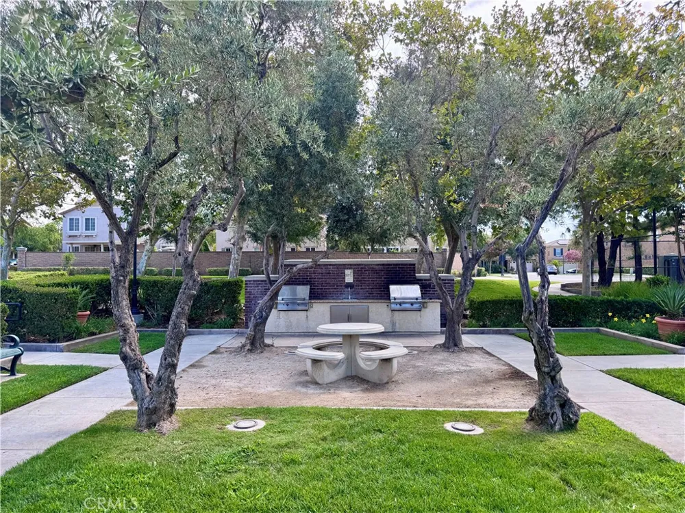 16066 Carrara Lane Fontana, CA 92336
