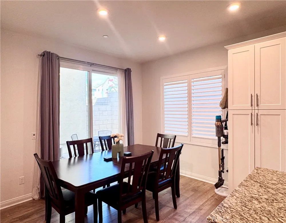 16066 Carrara Lane Fontana, CA 92336