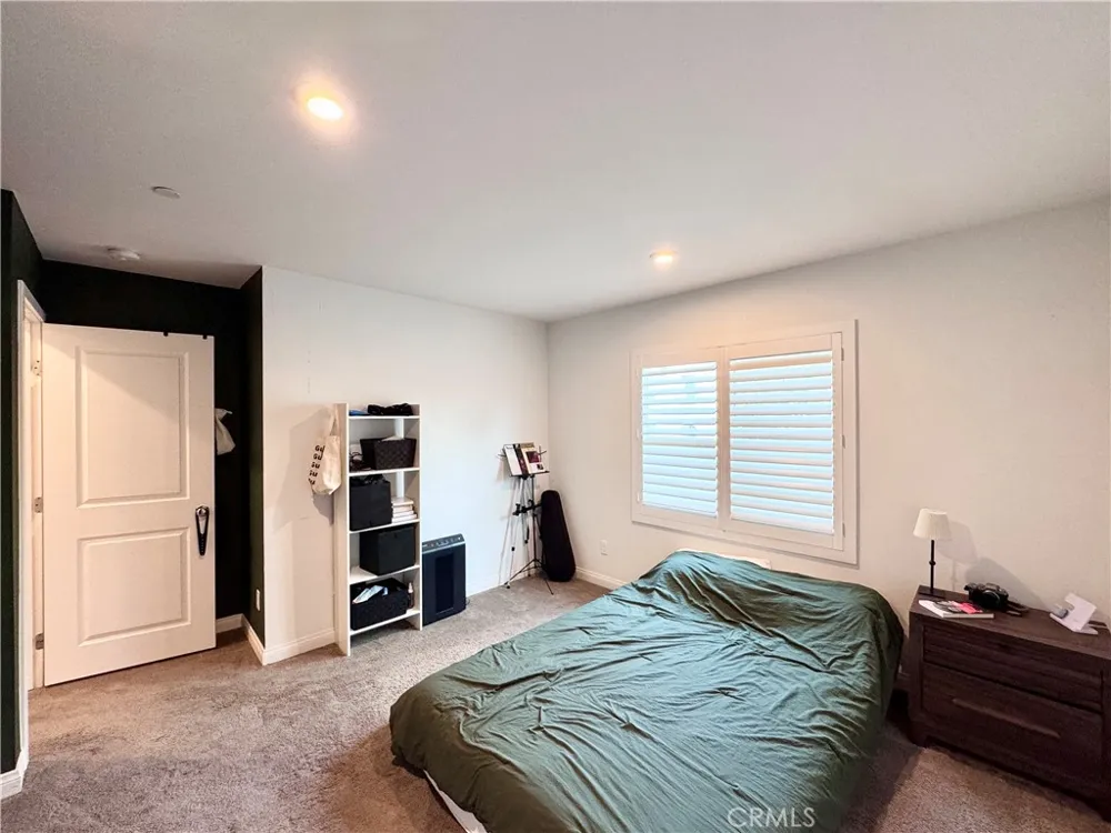 16066 Carrara Lane Fontana, CA 92336