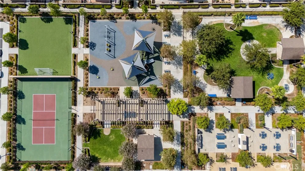 16066 Carrara Lane Fontana, CA 92336